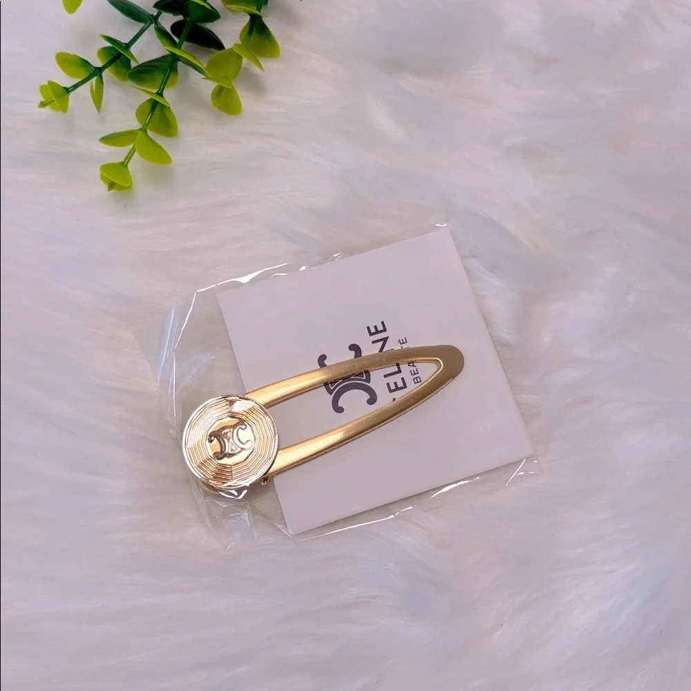 Celine Beauté Gold‎ Hair Clip